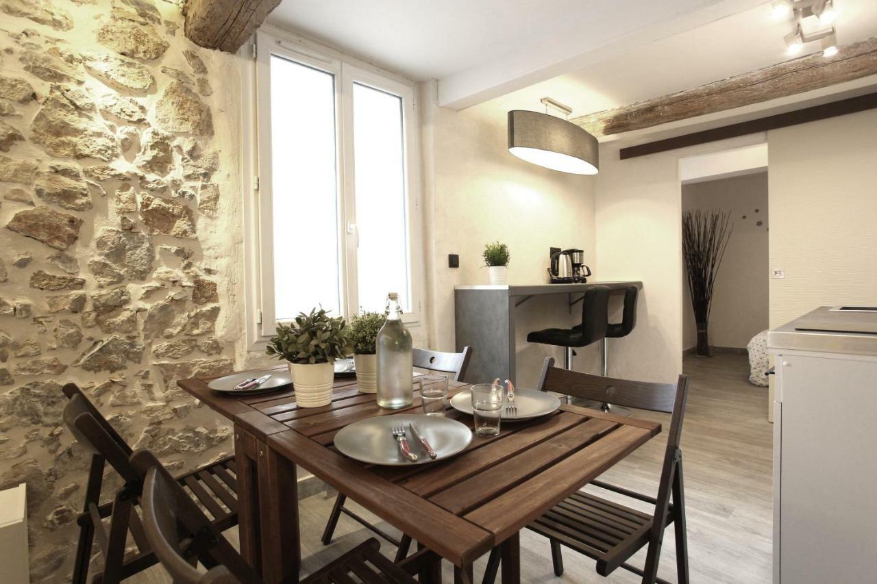 Gregbnb - T2 Ancien Et Moderne - Parking Inclus - 15Min Gare Toulon Buitenkant foto
