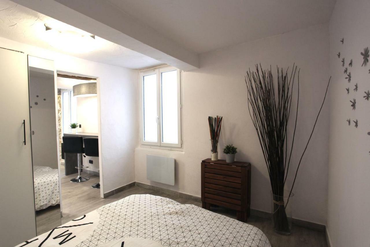 Gregbnb - T2 Ancien Et Moderne - Parking Inclus - 15Min Gare Toulon Buitenkant foto