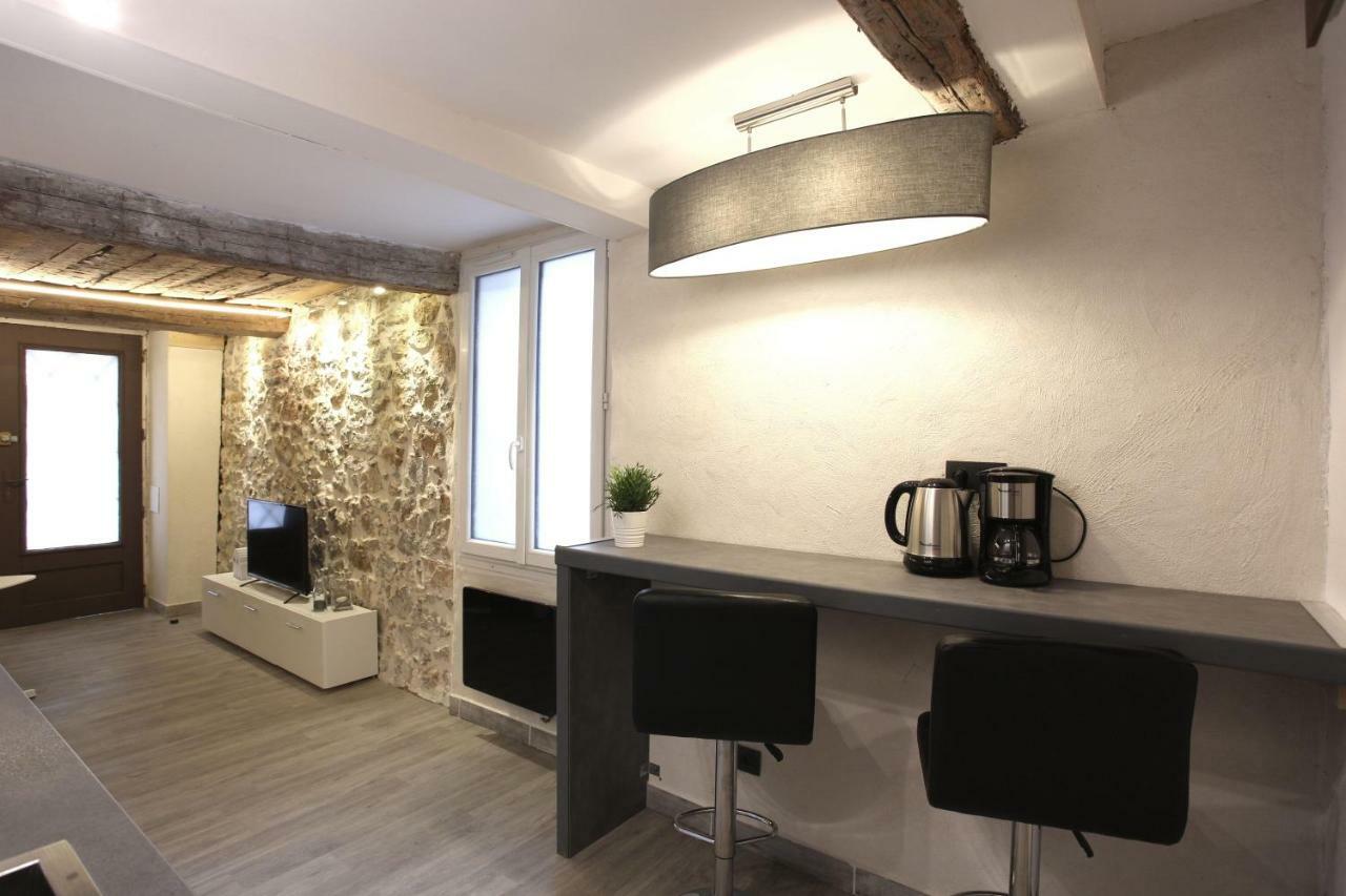 Gregbnb - T2 Ancien Et Moderne - Parking Inclus - 15Min Gare Toulon Buitenkant foto